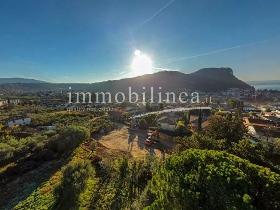 Immagine 11 di Appartamento in vendita  in via Cimabue a Garda