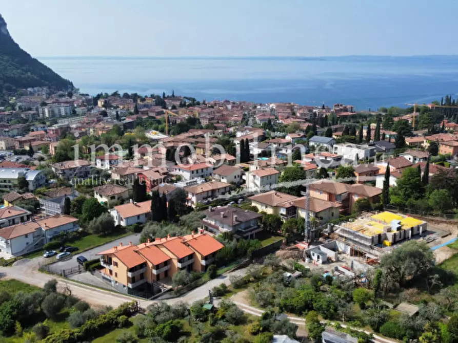 Immagine 16 di Appartamento in vendita  in via Cimabue a Garda