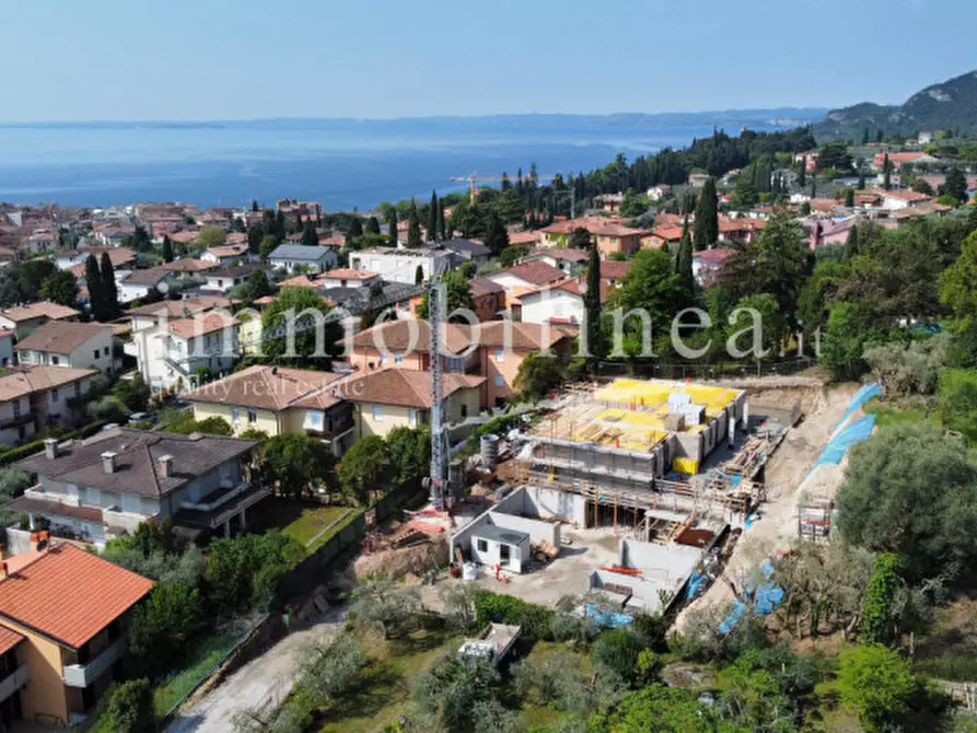 Immagine 17 di Appartamento in vendita  in via Cimabue a Garda