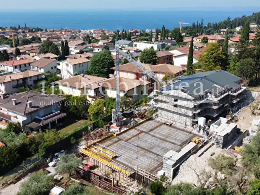 Immagine 23 di Appartamento in vendita  in via Cimabue a Garda