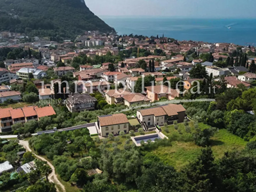 Immagine 33 di Appartamento in vendita  in via Cimabue a Garda