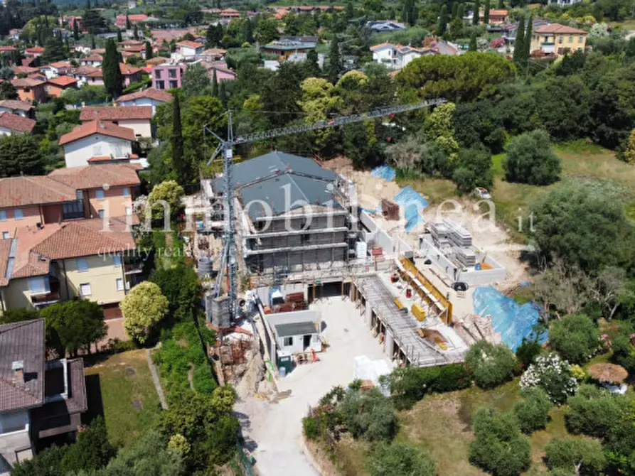 Immagine 32 di Appartamento in vendita  in via Cimabue a Garda