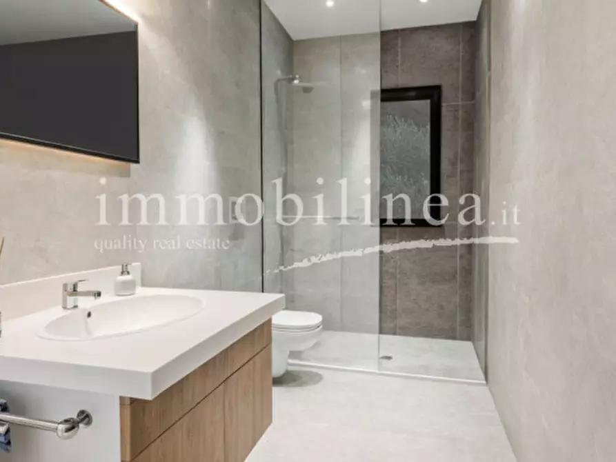 Immagine 4 di Appartamento in vendita  in via Cimabue a Garda