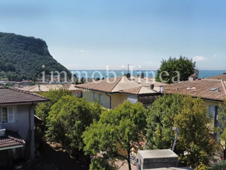 Immagine 15 di Appartamento in vendita  in via Cimabue a Garda