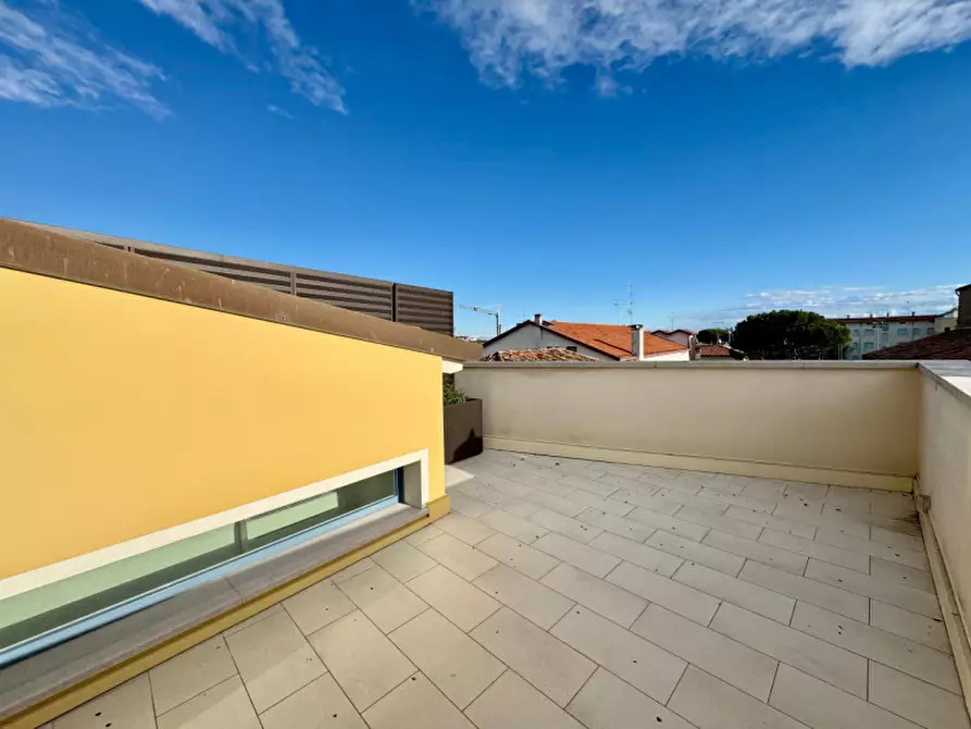 Immagine 22 di Attico in vendita  in calle vescovi tomba 2 a Caorle