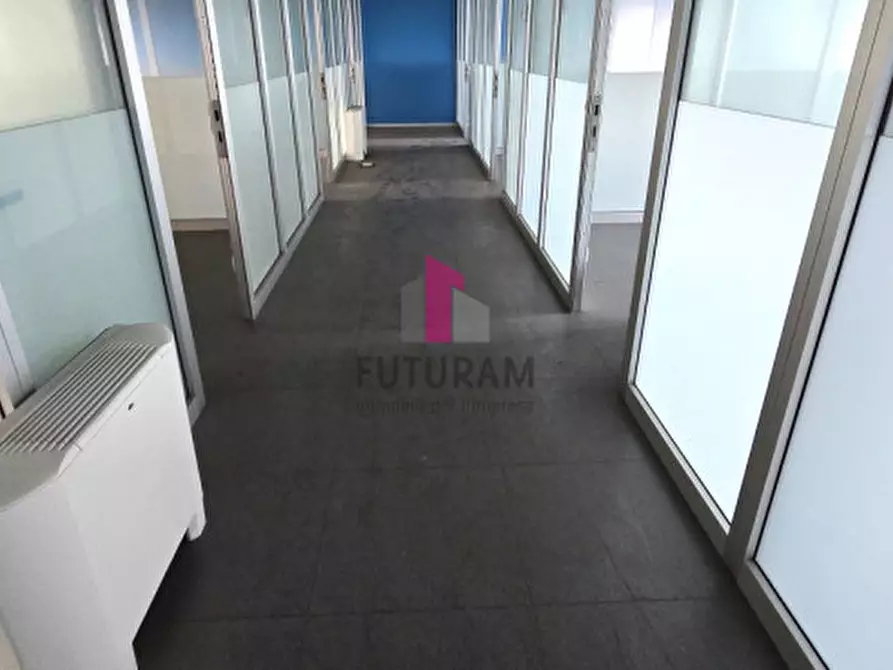 Immagine 1 di Ufficio in affitto  a Rubano
