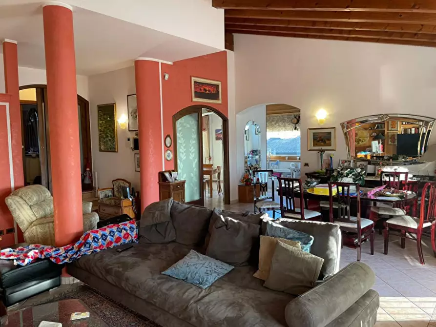 Immagine 5 di Villa in vendita  in via fratelli chiodi a Bedizzole