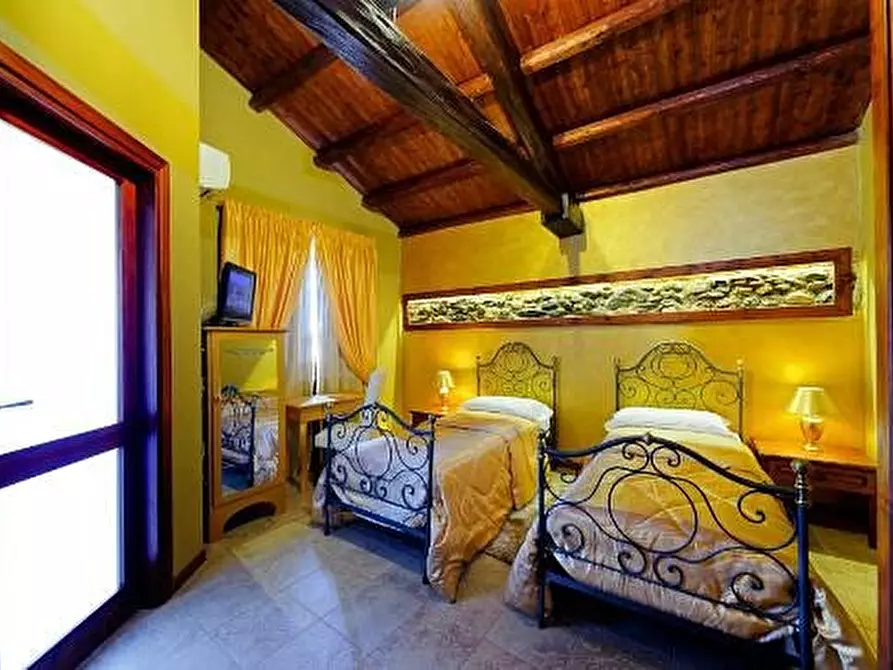 Immagine 16 di Bed & Breakfast in affitto  in VIA FULCI, 141 a Milazzo