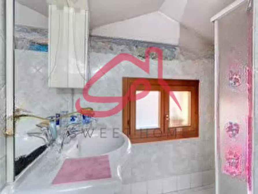 Immagine 11 di Appartamento in vendita  in Via Perosi a Padova