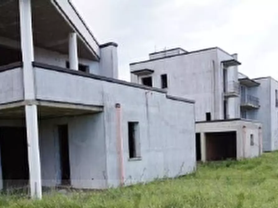 Immagine 4 di Palazzo in vendita  in VIA TORQUATO TASSO a Borgo Virgilio