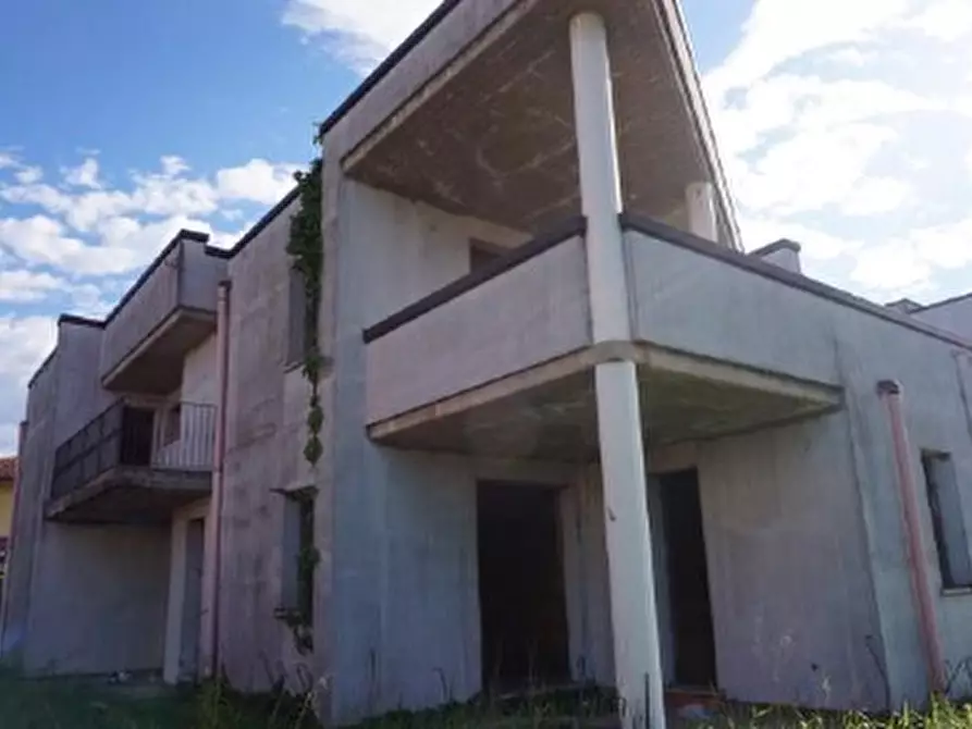 Immagine 5 di Palazzo in vendita  in VIA TORQUATO TASSO a Borgo Virgilio