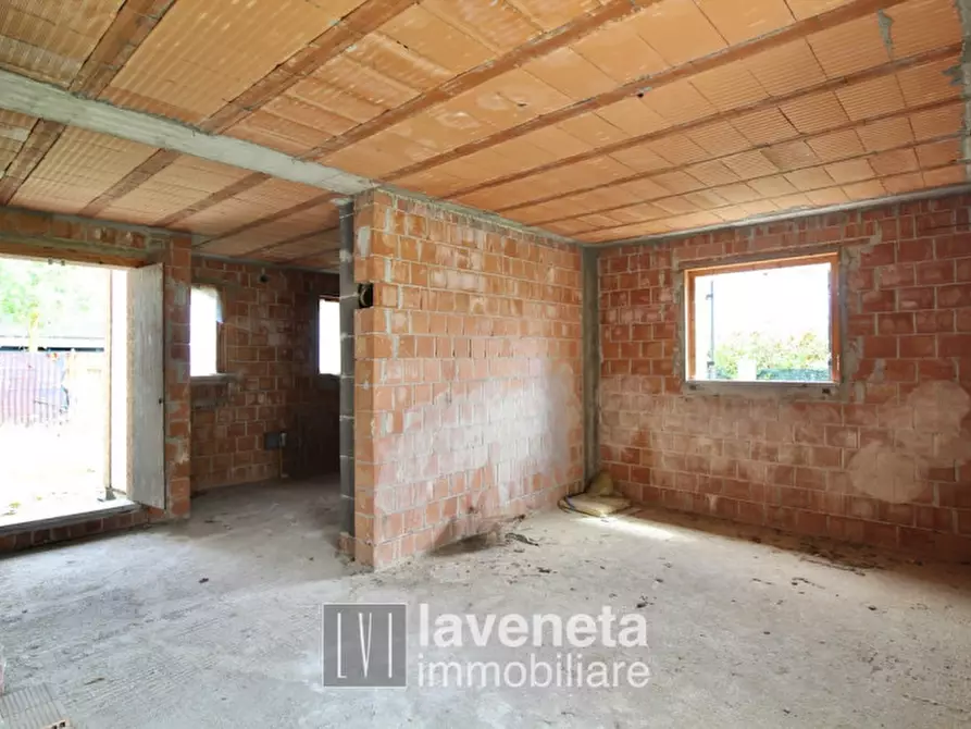 Immagine 3 di Casa bifamiliare in vendita  in via vanzan a San Donà Di Piave