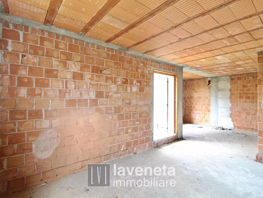 Immagine 5 di Casa bifamiliare in vendita  in via vanzan a San Donà Di Piave