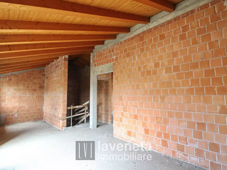 Immagine 15 di Casa bifamiliare in vendita  in via vanzan a San Donà Di Piave