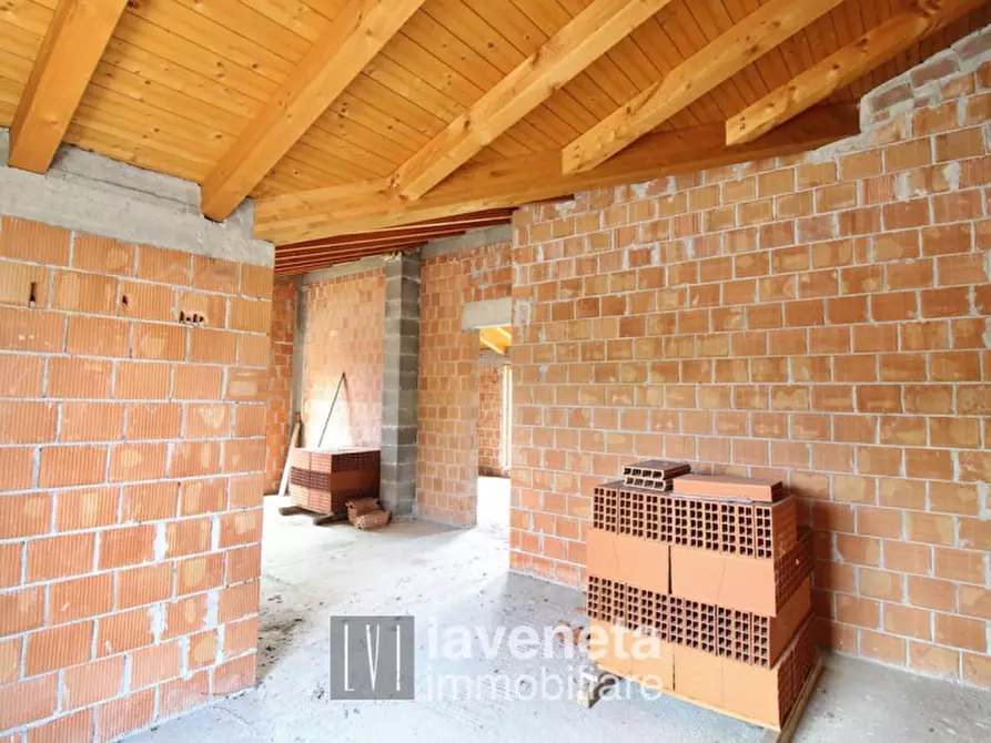 Immagine 19 di Casa bifamiliare in vendita  in via vanzan a San Donà Di Piave