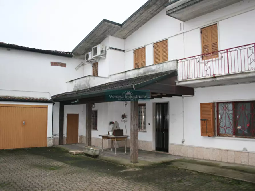 Immagine 9 di Casa bifamiliare in vendita  in Via Europa 14 a Nogarole Rocca