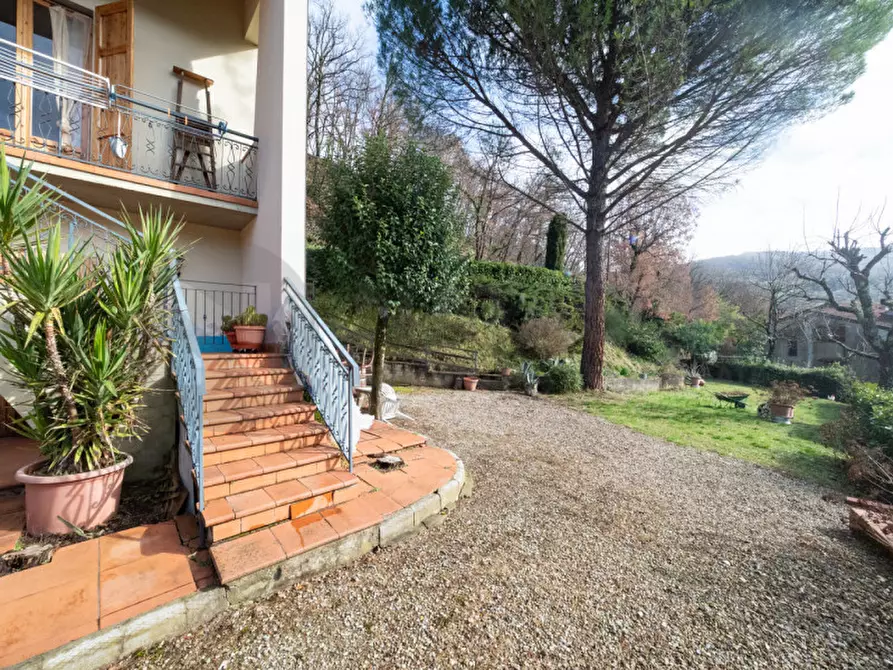 Immagine 3 di Casa indipendente in vendita  in VIA ROMA a Londa