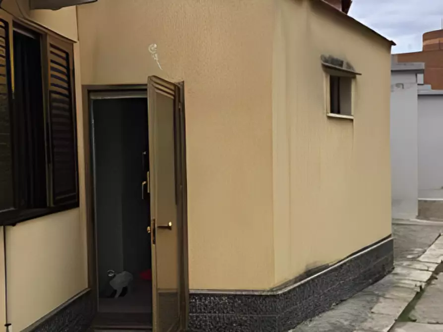 Immagine 3 di Appartamento in vendita  in via Alessandro Manzoni 25-27 a Pachino