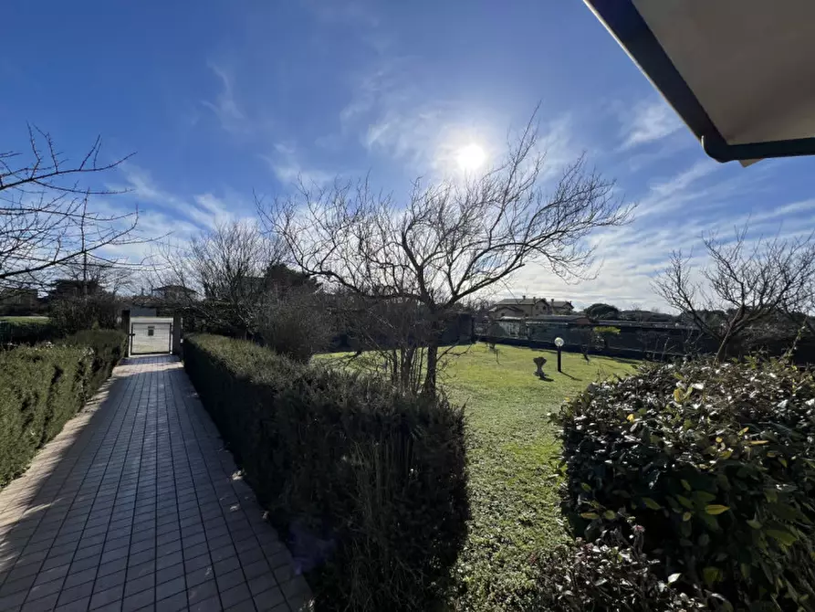 Immagine 3 di Villa in vendita  in Via Vecchia Romea a Chioggia