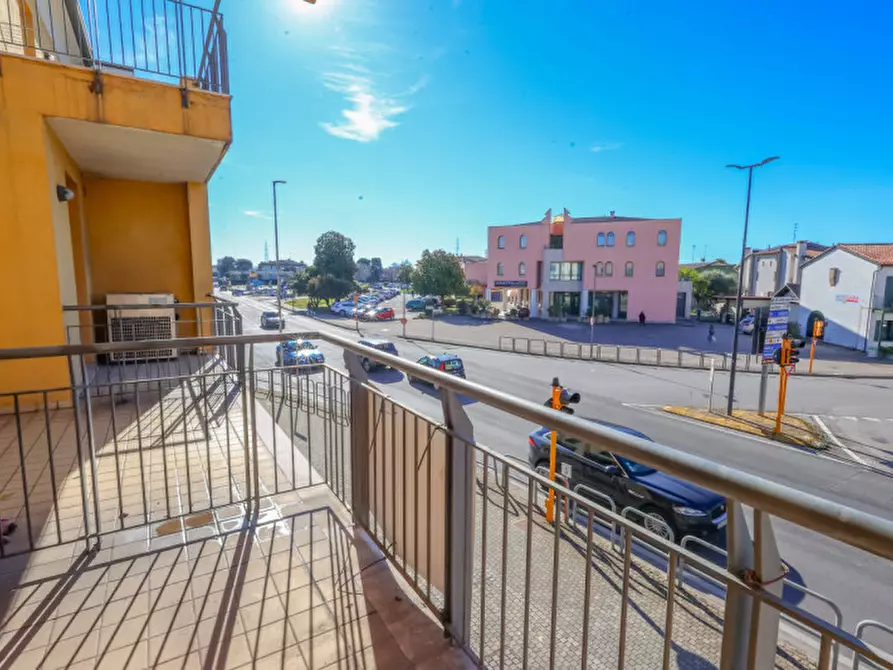 Immagine 7 di Ufficio in vendita  a Scorzè