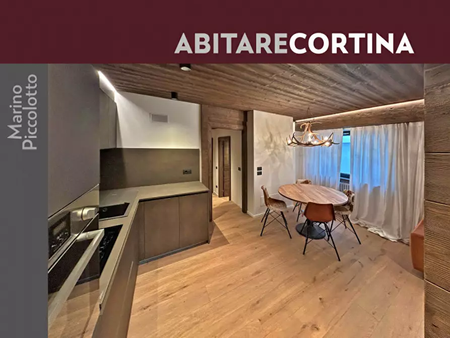 Immagine 1 di Appartamento in vendita  in via Pralongo a Cortina D'ampezzo