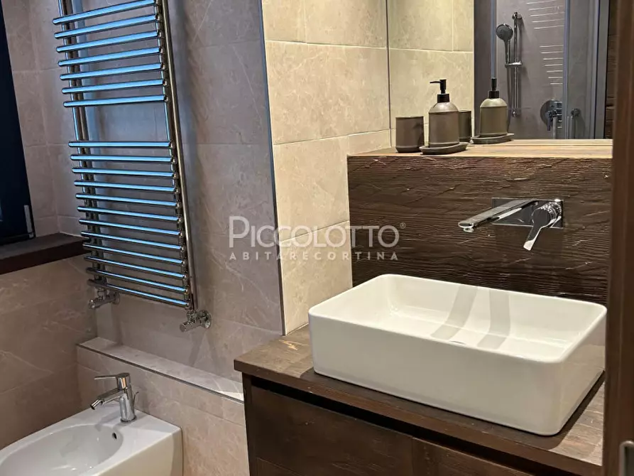 Immagine 7 di Appartamento in vendita  in via Pralongo a Cortina D'ampezzo