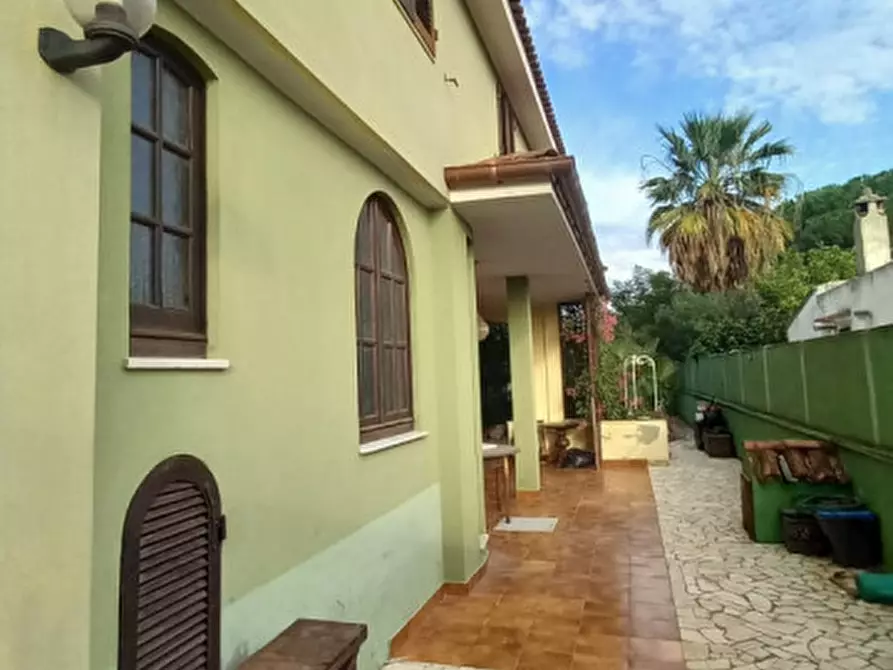 Immagine 4 di Villa in vendita  a Quartu Sant'elena