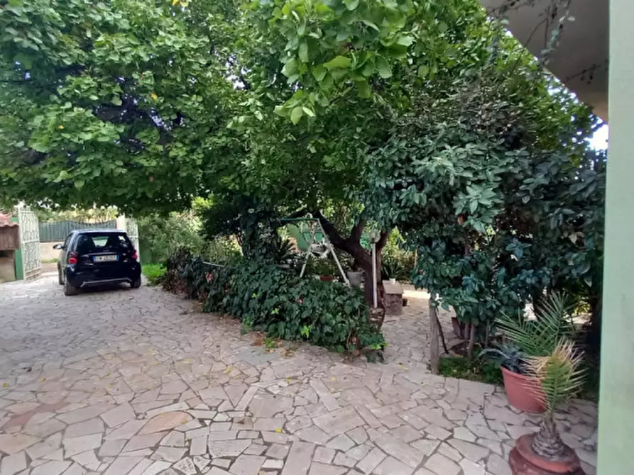 Immagine 5 di Villa in vendita  a Quartu Sant'elena