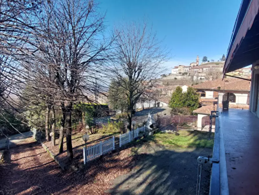 Immagine 10 di Villa in vendita  in Via Alba a Diano D'alba