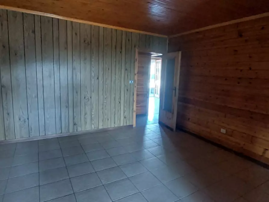 Immagine 18 di Villa in vendita  in Via Alba a Diano D'alba