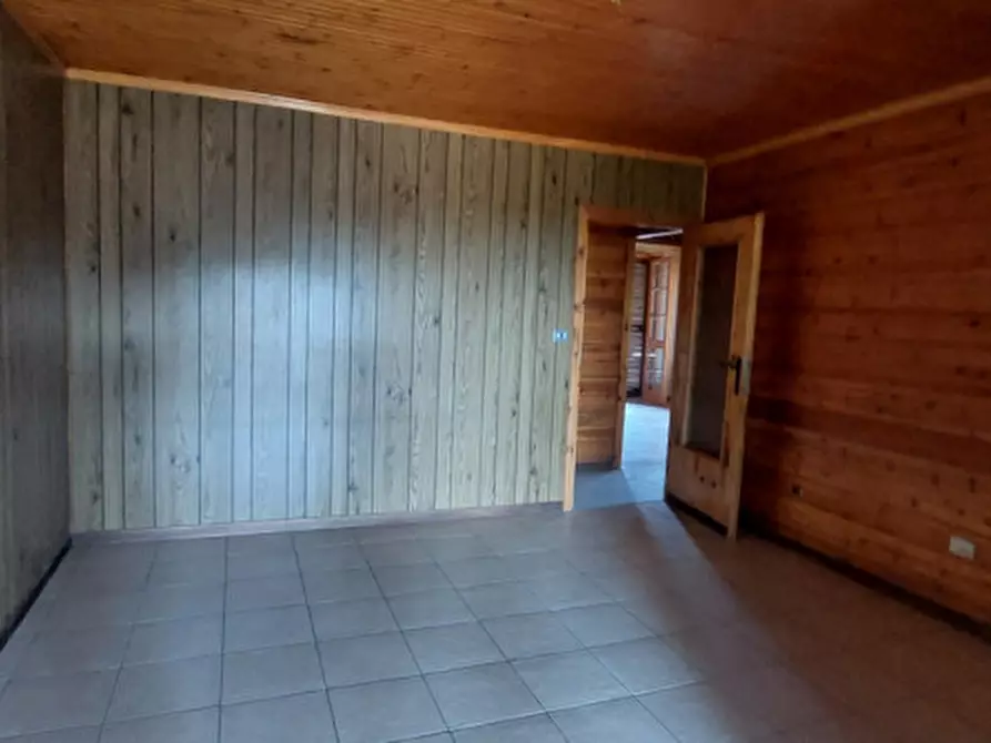 Immagine 20 di Villa in vendita  in Via Alba a Diano D'alba