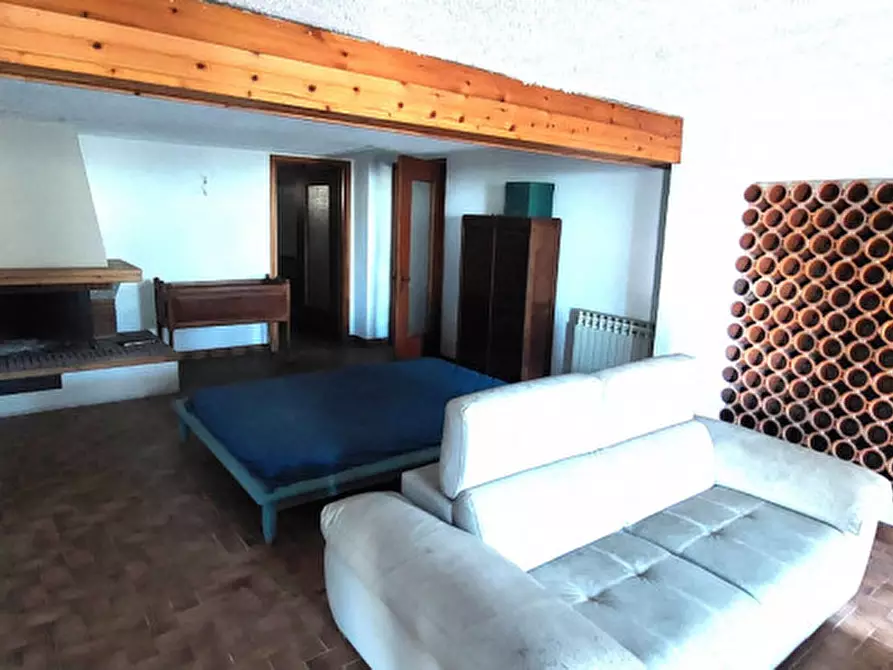 Immagine 23 di Villa in vendita  in Via Alba a Diano D'alba