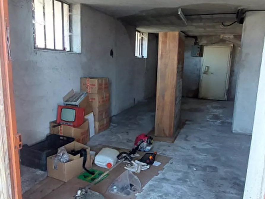 Immagine 24 di Villa in vendita  in Via Alba a Diano D'alba