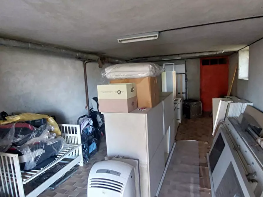 Immagine 25 di Villa in vendita  in Via Alba a Diano D'alba