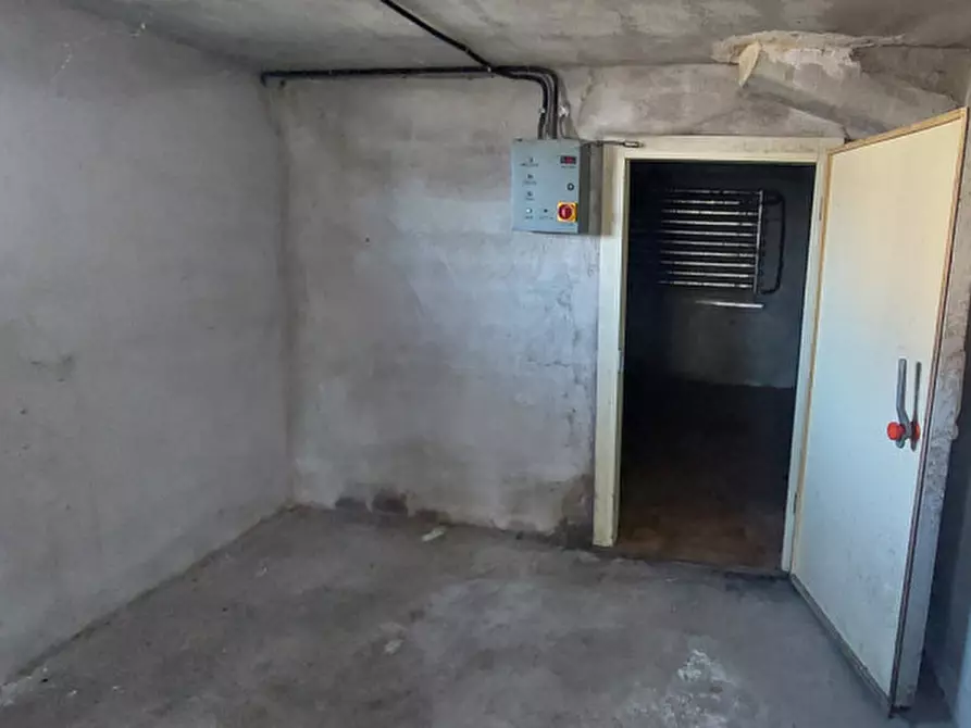 Immagine 27 di Villa in vendita  in Via Alba a Diano D'alba