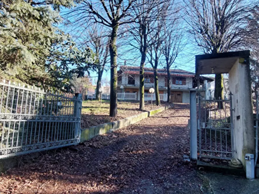 Immagine 36 di Villa in vendita  in Via Alba a Diano D'alba