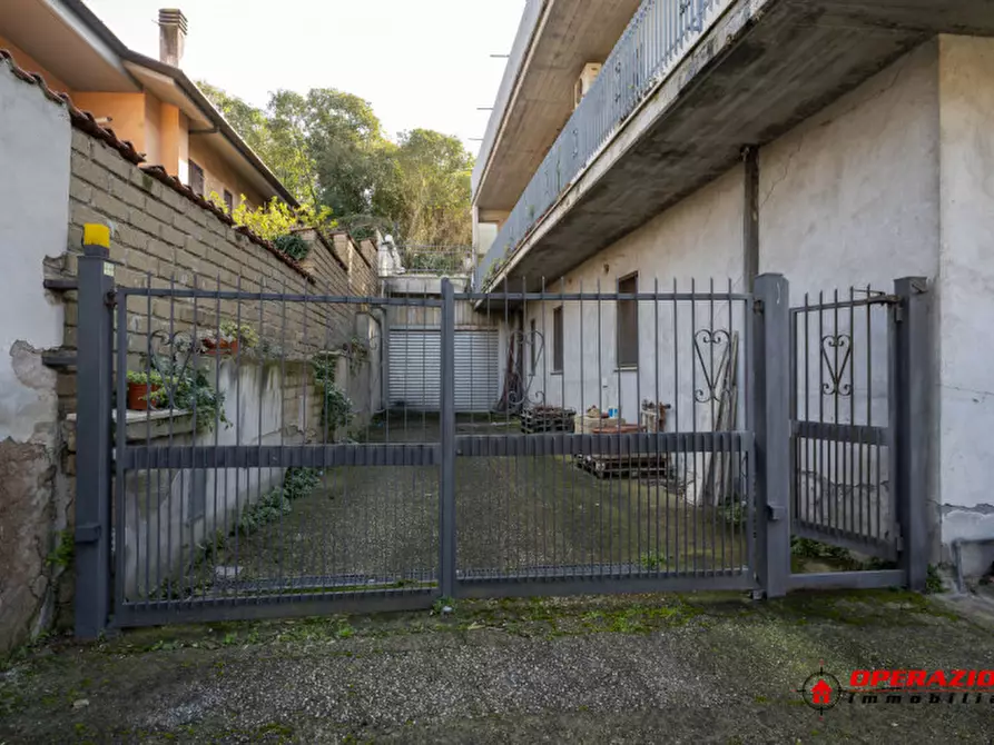 Immagine 24 di Appartamento in vendita  in via Ilario Corte a Roma