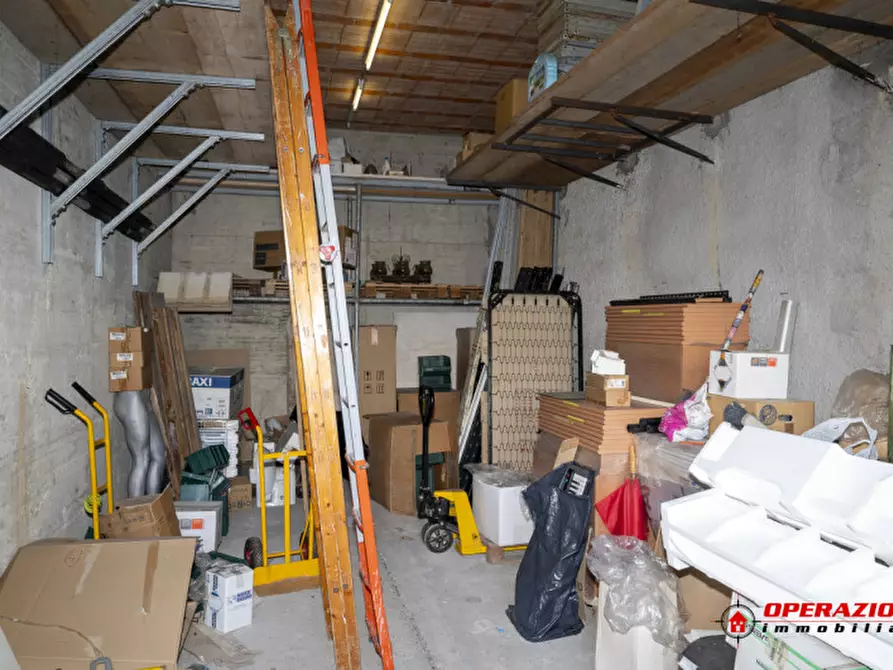 Immagine 28 di Appartamento in vendita  in via Ilario Corte a Roma