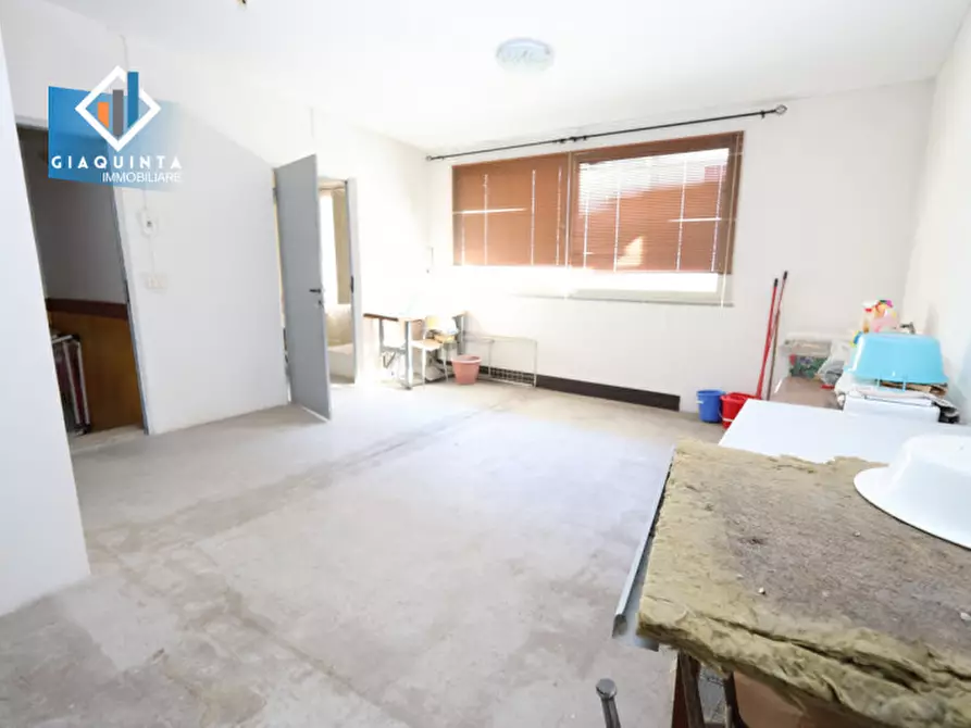 Immagine 20 di Casa indipendente in vendita  in VIA DEI GIARDINI n. 15-17 Piano T - 1 a Palagonia