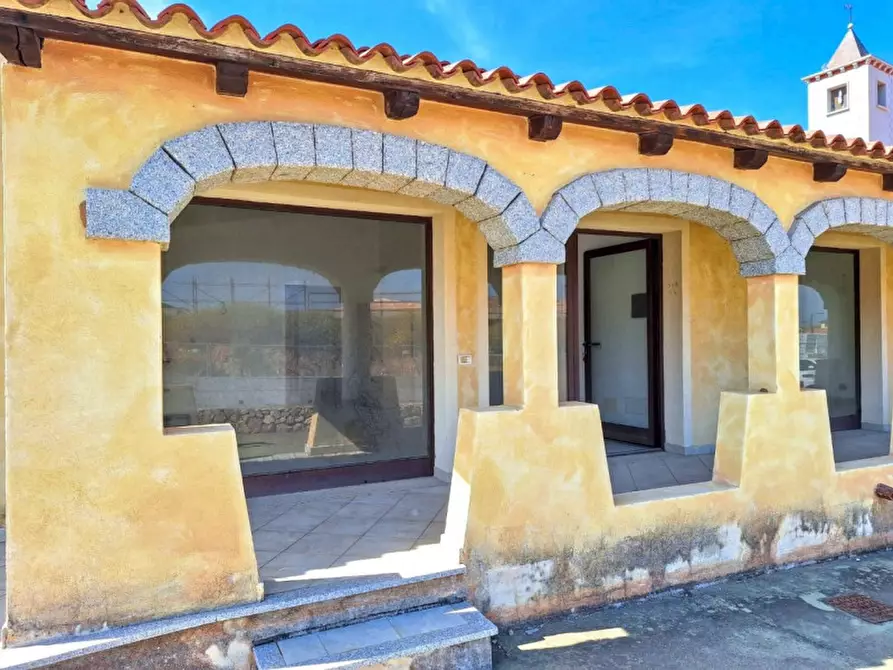 Immagine 1 di Ufficio in vendita  in Via delle Vigne, N. snc a Loiri Porto San Paolo