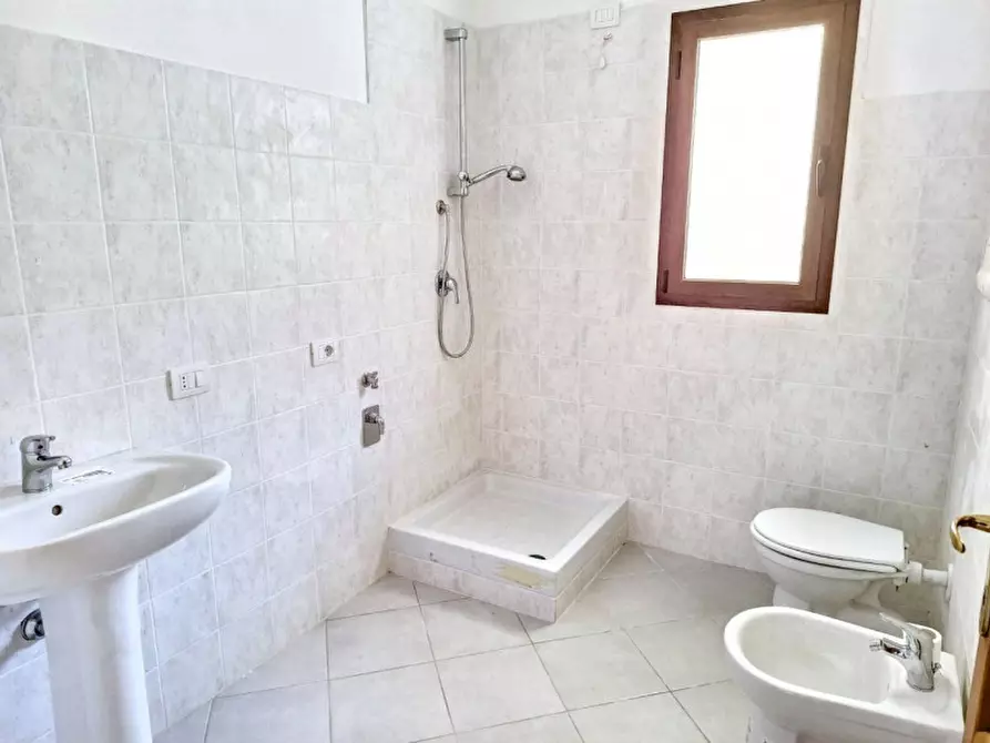 Immagine 15 di Ufficio in vendita  in Via delle Vigne, N. snc a Loiri Porto San Paolo