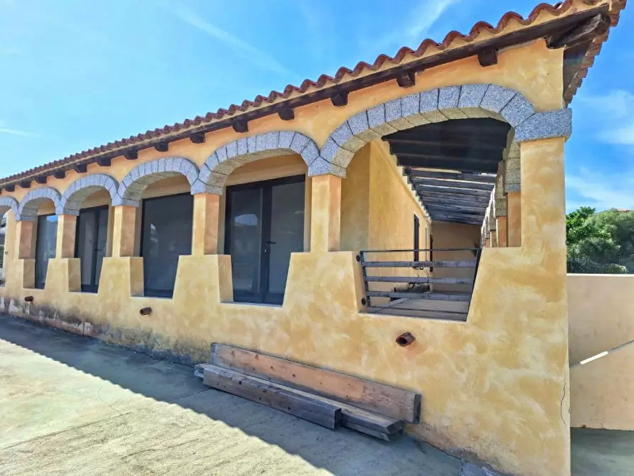 Immagine 1 di Ufficio in vendita  in Via delle Vigne, N. snc a Loiri Porto San Paolo