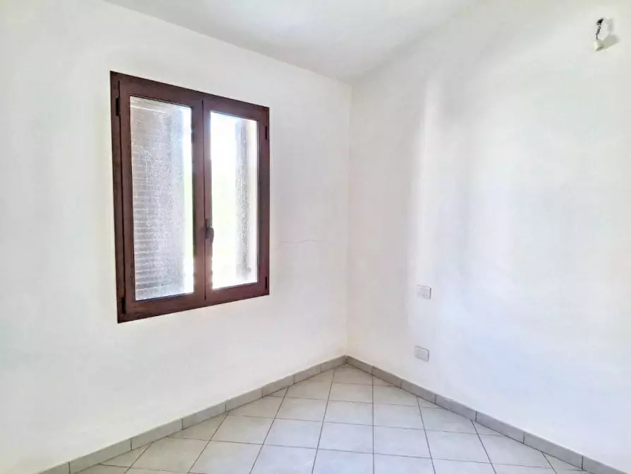 Immagine 12 di Ufficio in vendita  in Via delle Vigne, N. snc a Loiri Porto San Paolo