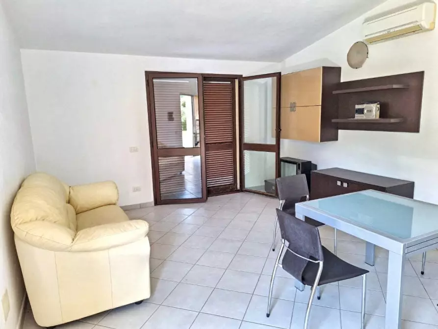 Immagine 6 di Ufficio in vendita  in Via delle Vigne, N. snc a Loiri Porto San Paolo