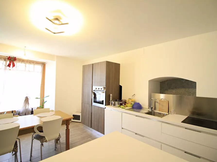 Immagine 2 di Appartamento in vendita  in Via Pinzolo a Tione Di Trento