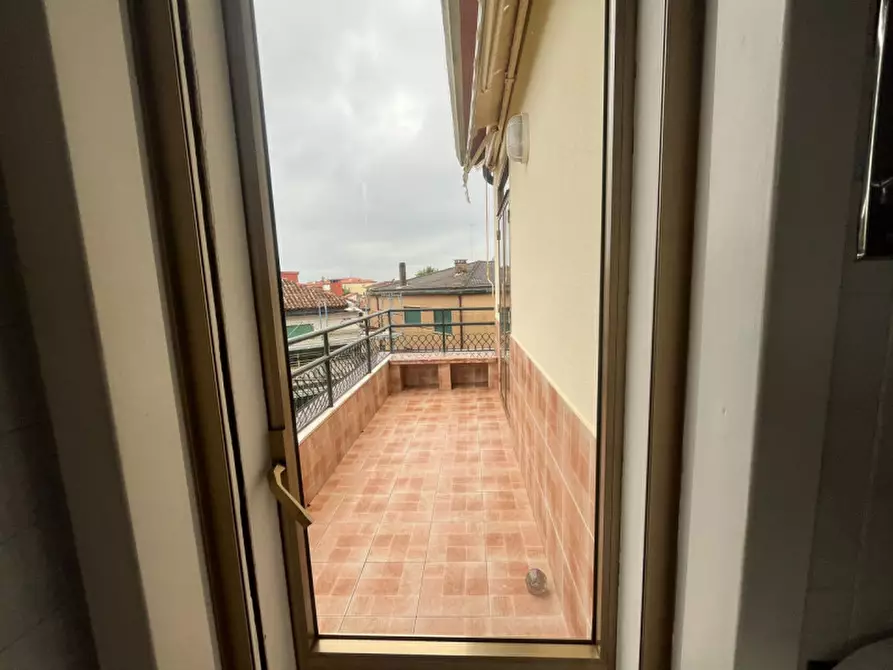 Immagine 4 di Appartamento in vendita  in via biagio zulian a Venezia