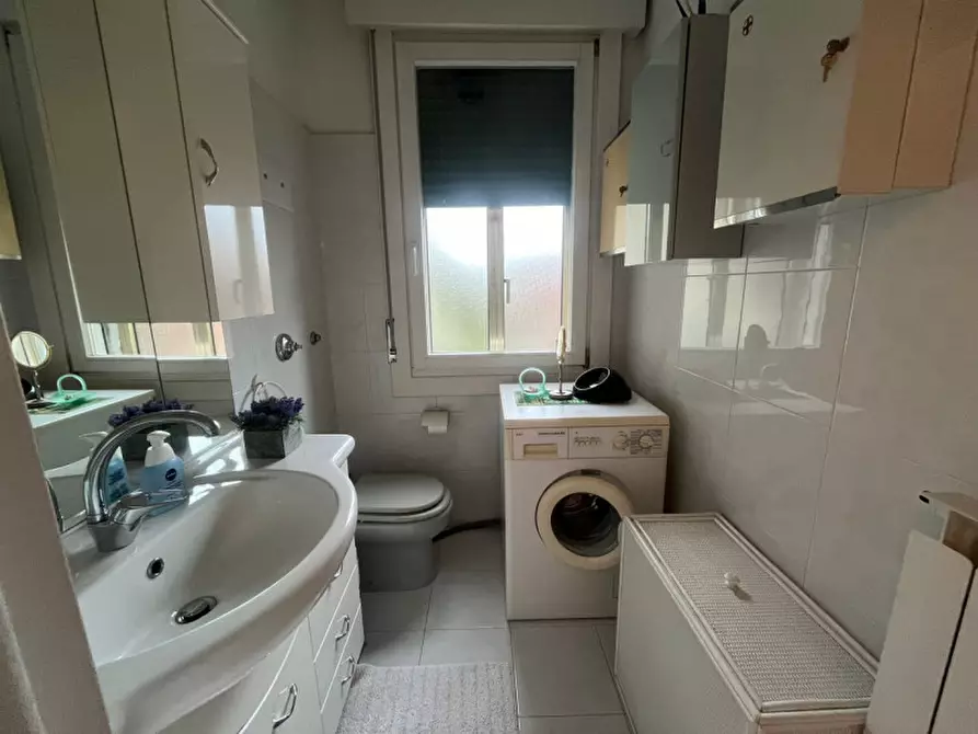 Immagine 11 di Appartamento in vendita  in via biagio zulian a Venezia