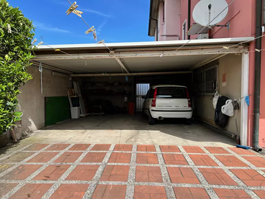 Immagine 3 di Casa bifamiliare in vendita  a Castagnaro