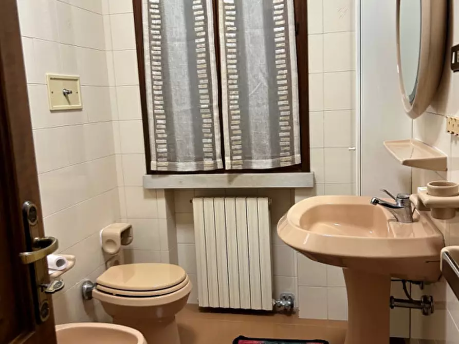 Immagine 10 di Casa bifamiliare in vendita  a Castagnaro