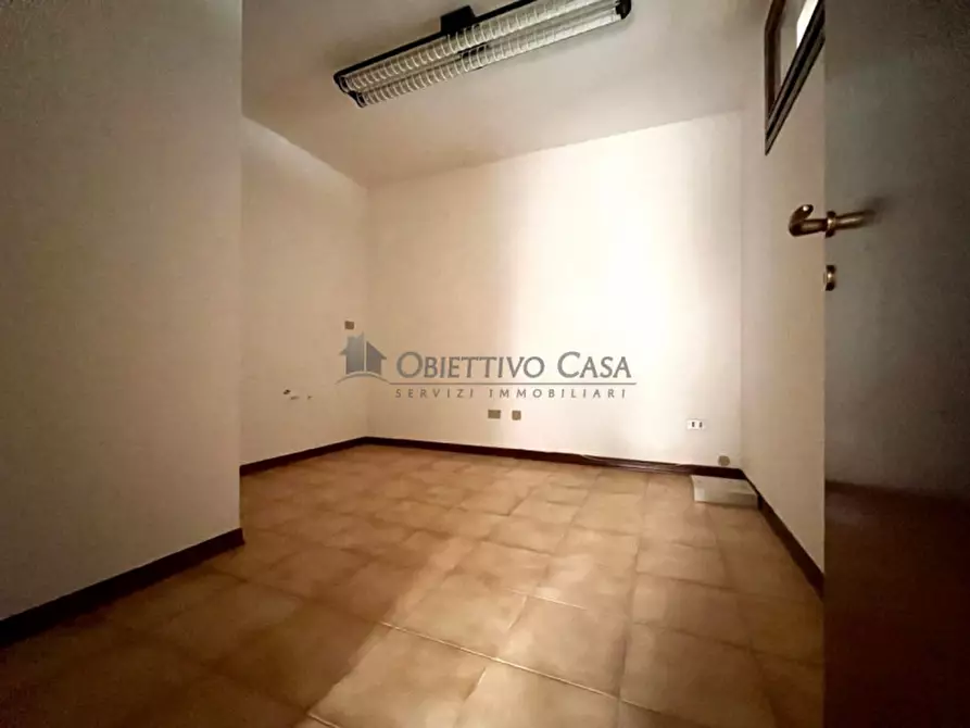 Immagine 10 di Ufficio in affitto  in Via Mirabello a Torreglia